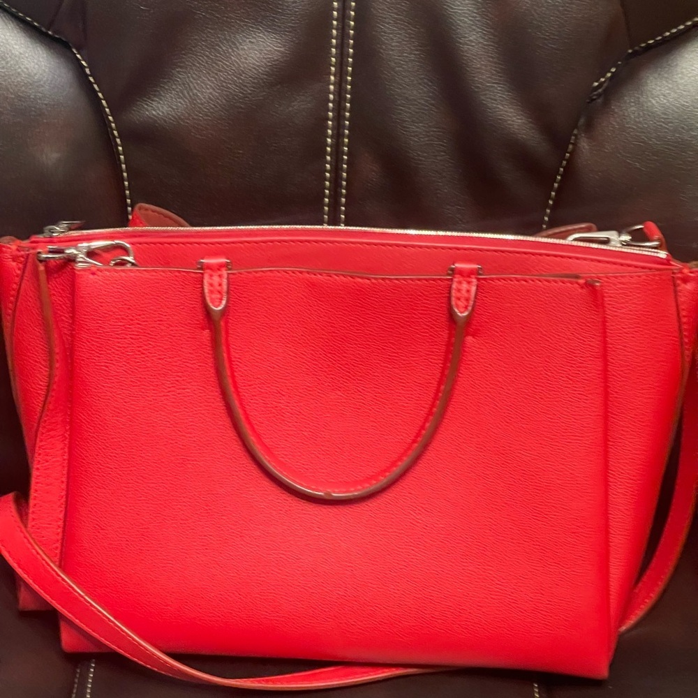 Louis Vuitton Lock Me Red Tote Bag - Picture 3 of 8